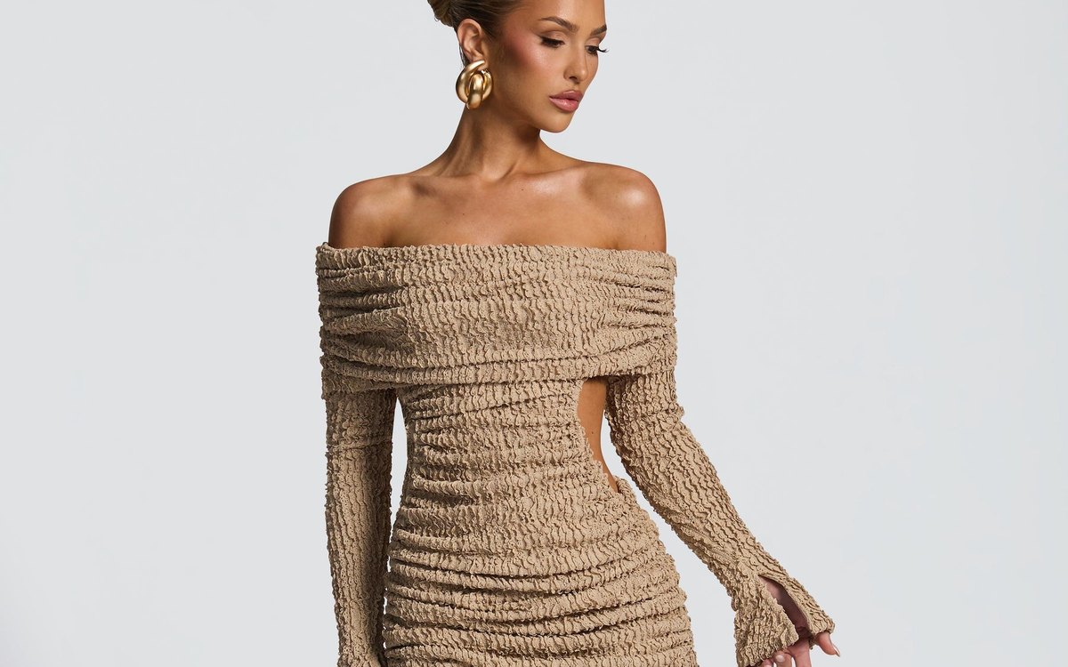 Miss Polly Midi Dresses