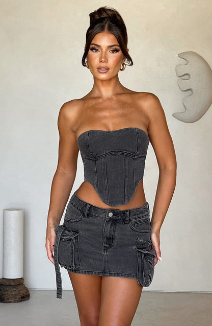 Yasira Corset in Black