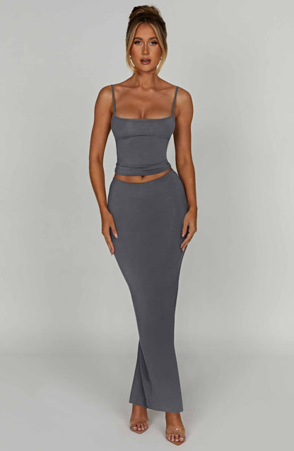 Yazlin Maxi Skirt in Charcoal