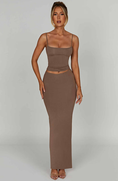 Yazlin Maxi Skirt in Mocha