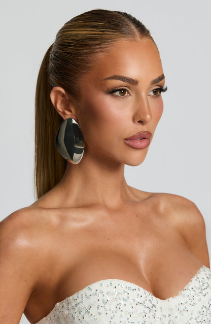 Yukie Earrings in Silver