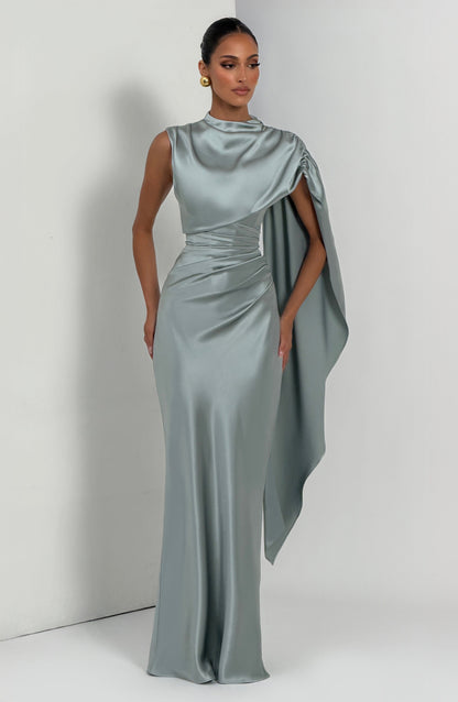 Avienne Maxi Dress in Sage
