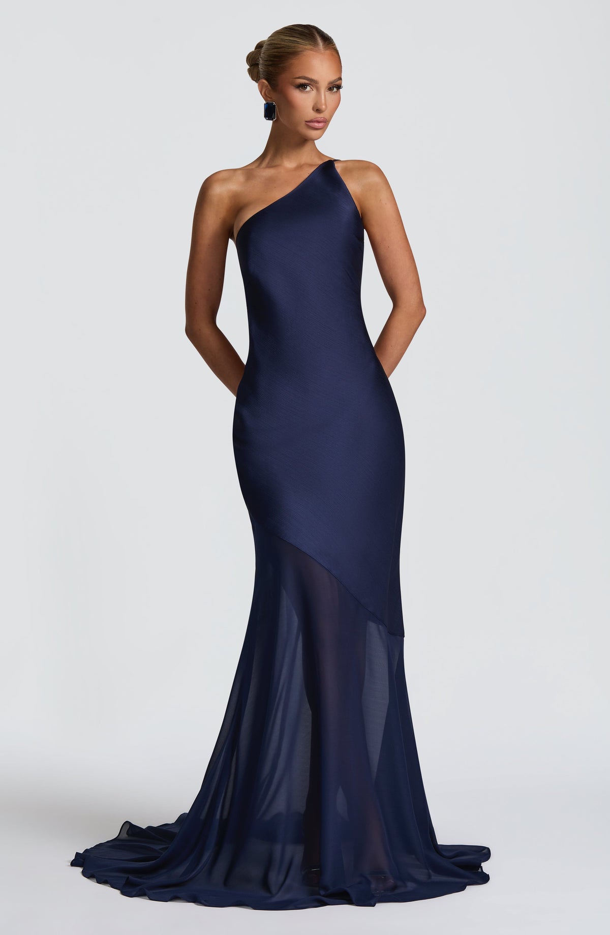 Fabelle Gown in Navy