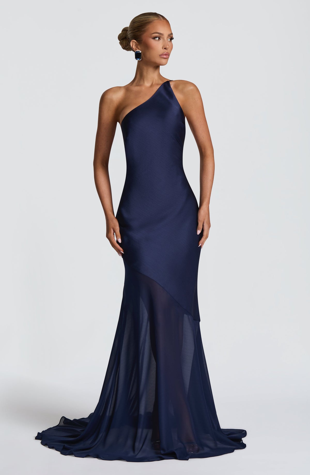 Fabelle Gown in Navy